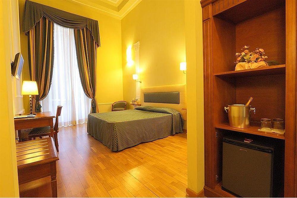 Hotel Bretagna Heritage - Alfieri Collezione Firenze Eksteriør bilde